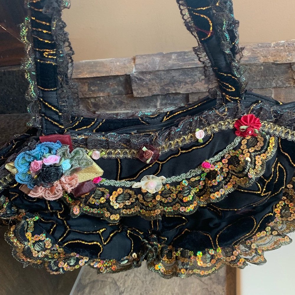 Lace Unique boutique purse